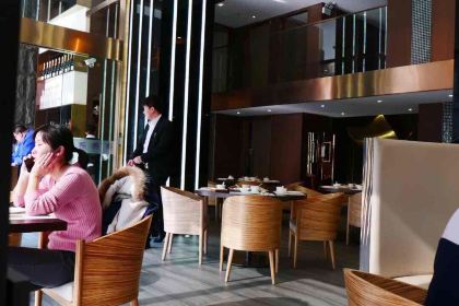 Canton 8 (Runan Street)