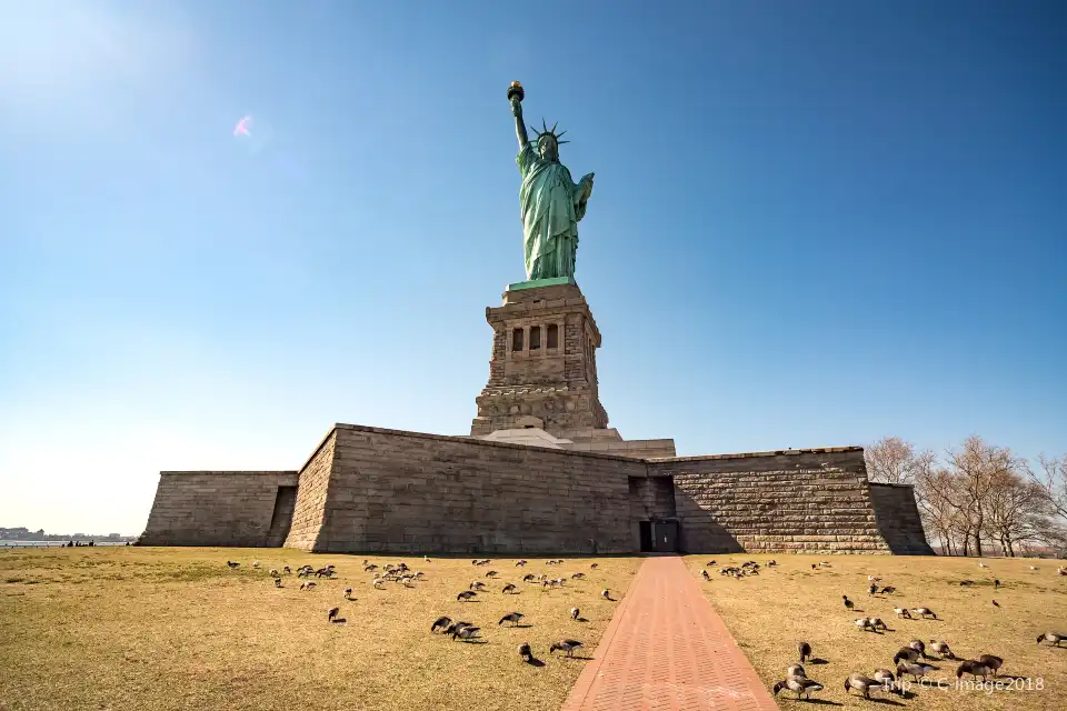 2_Statue of Liberty