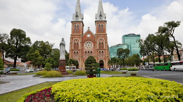 Basilica di Notre-Dame di Saigon: guida - Posti da visitare a - Da vedere in zona Basilica di Notre-Dame di Saigon - Trip.com