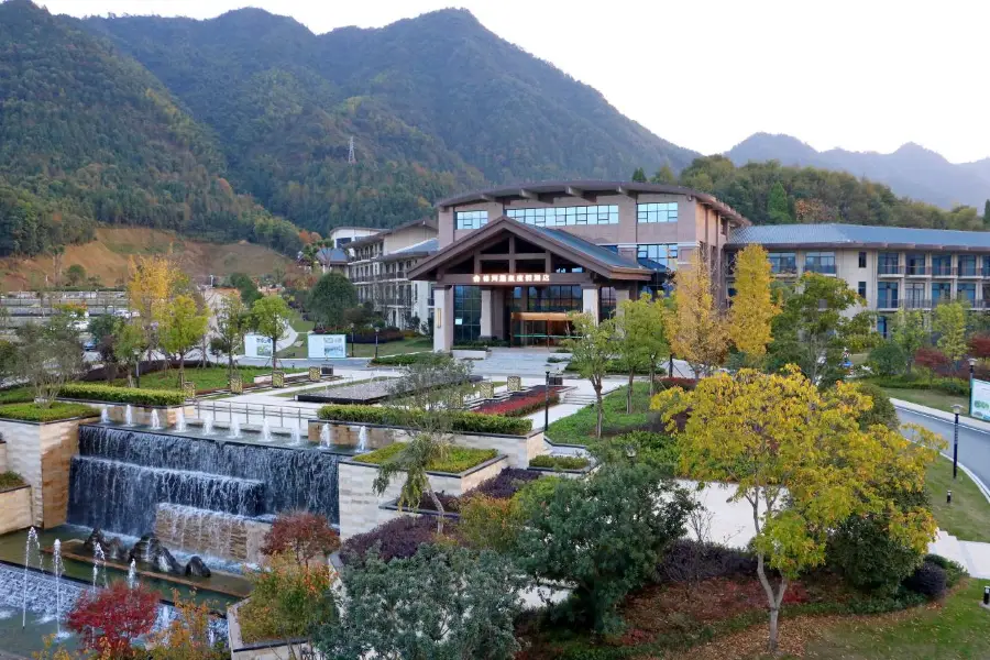 Xiushui Hot Spring Town Resort · Hot Spring Moxibustion Center