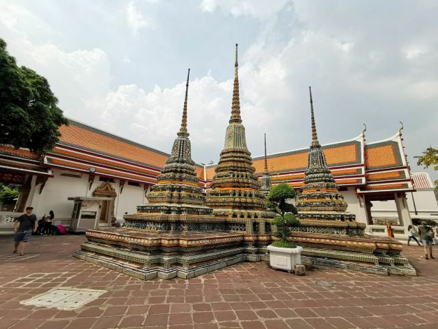 臥佛寺