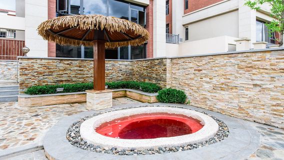 Hot springs in Anning