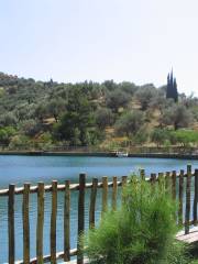 Zaros Lake Restaurant