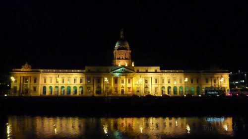 The Custom House