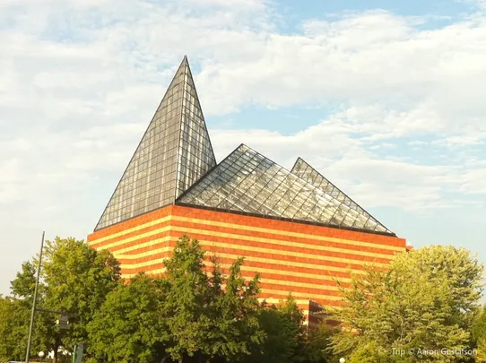 2_Tennessee Aquarium