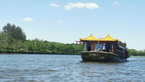 Tongzhou Canal Cruise