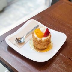 BROWN Coffee and Bakery User Photo