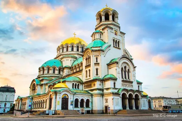Top-10 Budget Travel Destinations from US 2025