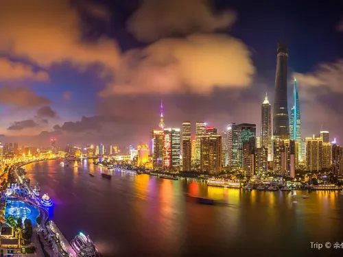 Top-10 Things to Experience on the Famous Shanghai Bund