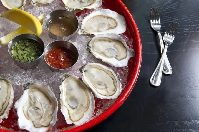 10 Best Places for Oysters in Boston