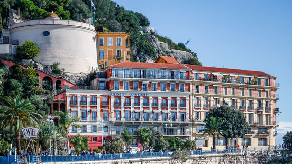 Замковый холм