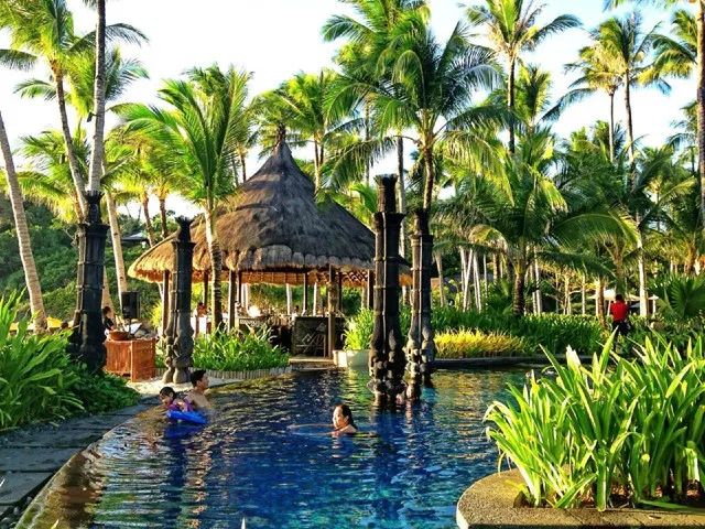 6 Hotels to Spice Up Your Next Boracay Vacation