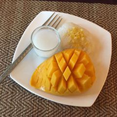 Mae Varee Mango Sticky Rice User Photo