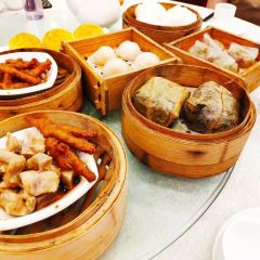 DRAGON'S RESTAURANT User Photo