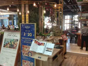 Ember Bistro - Cafe & Restaurant -