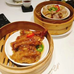 JADE RIVER User Photo