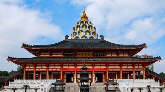 寶林禪寺始建於南朝，為南朝梁武帝蕭衍營造的皇家寺院。後幾經損