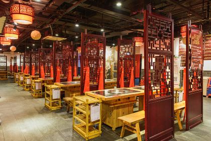 Dong Jia Wan Chongqing Hot Pot( Bin Jiang Dao )