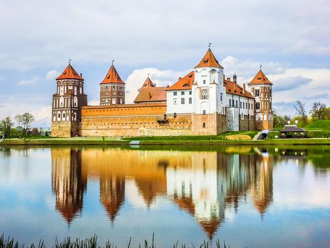 Mir Castle