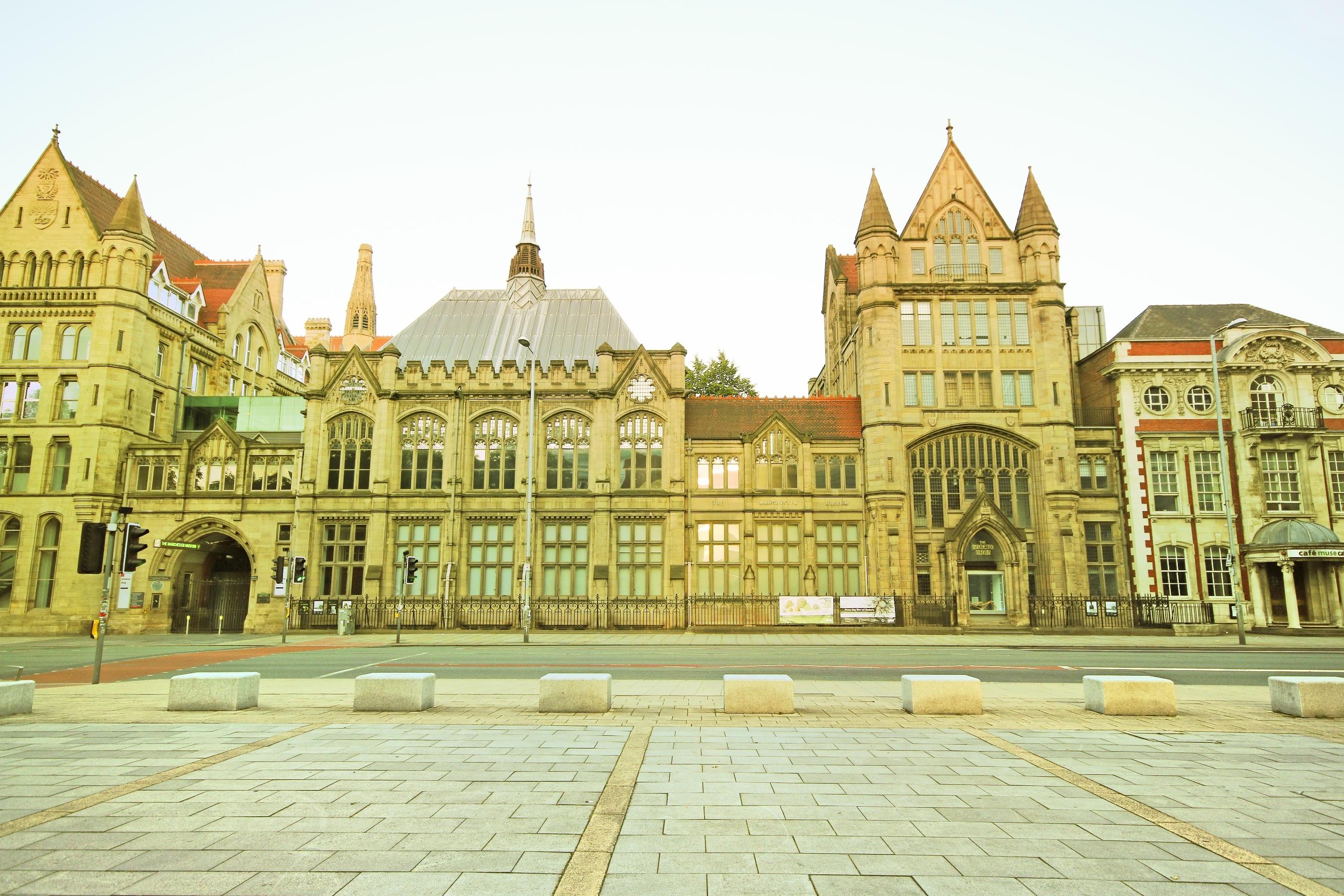 Hotels near Manchester Museum