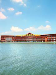 Yangcheng Lake Tourist Resort