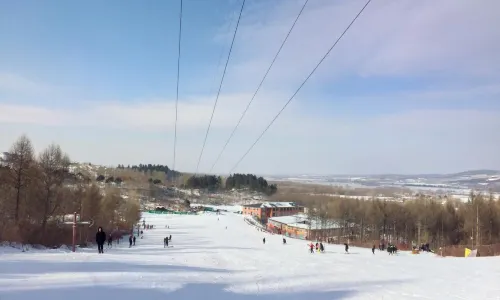 Yuquan Shuangxue Ski Field