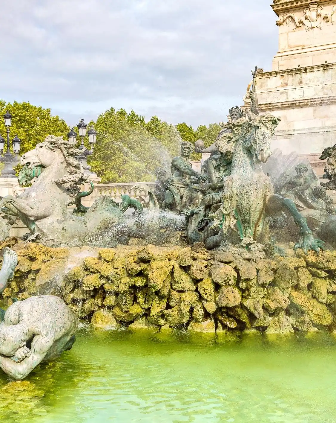 鄰近吉倫特派紀念碑的酒店