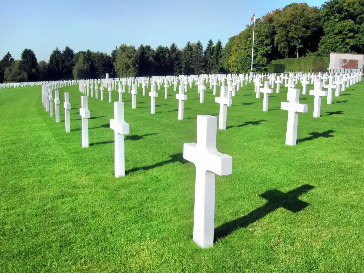 Hotels near Luxembourg American Cemetery