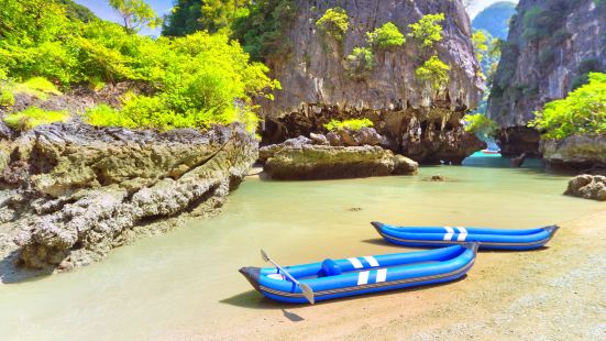 Phang-Nga kayaking