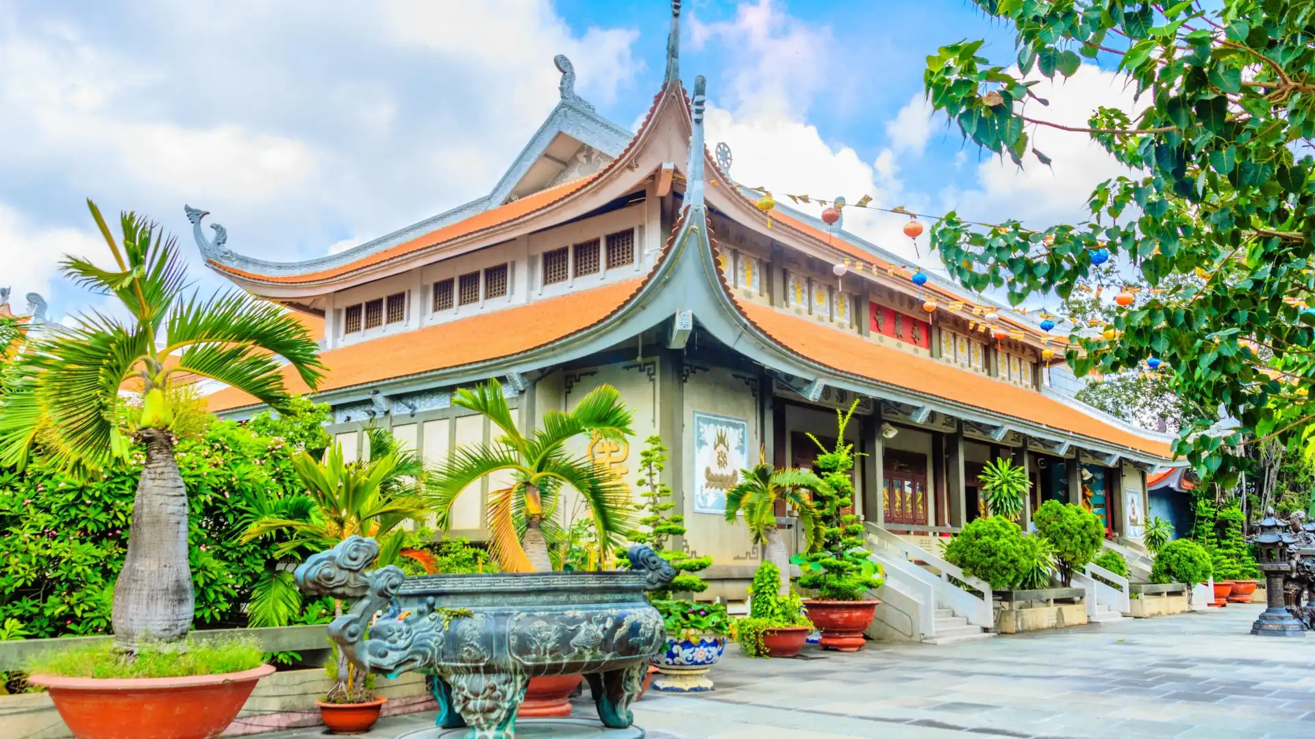 Hoteles cerca de Chua Vinh Nghiem