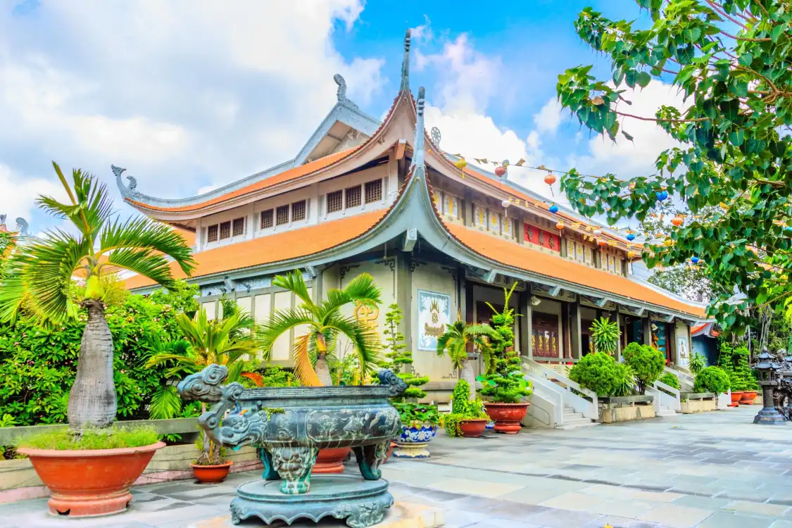 Hotel in zona Chua Vinh Nghiem