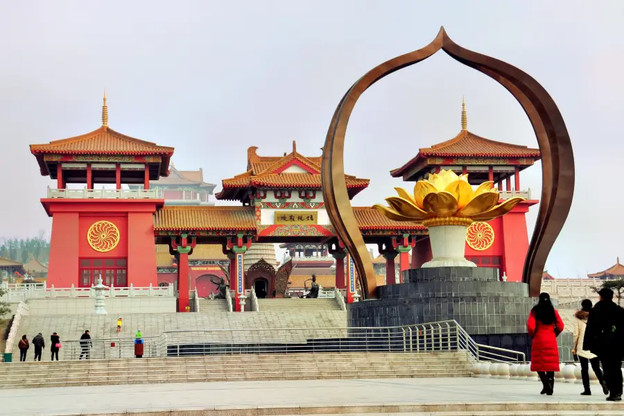 Pantao Mountain Buddhist Cultural Scenic Area