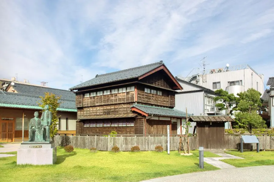 Genkuro Fujino Memorial Hall