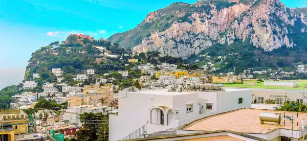 B&B Hotels in Metropolitan City of Naples