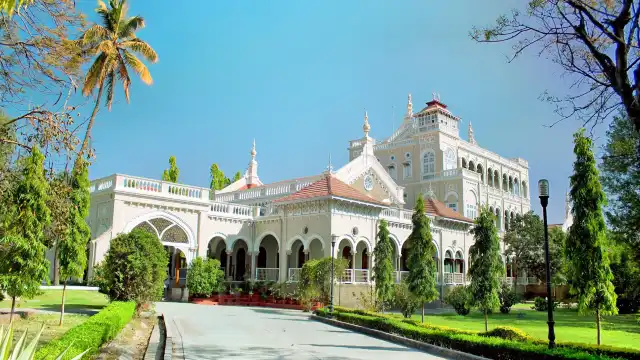 Hotels near Aga Khan Palace