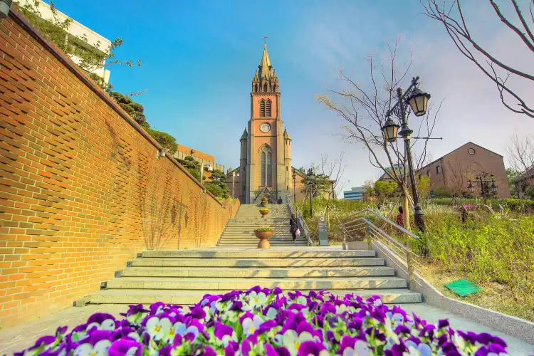 Hotels near Myeongdong Cathedral