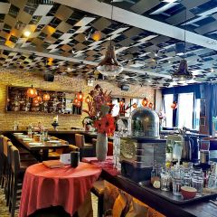 BROWNSTONE布朗石西班牙餐厅酒吧(永嘉庭店) User Photo