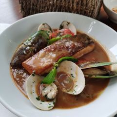 100 Century Avenue Bar User Photo