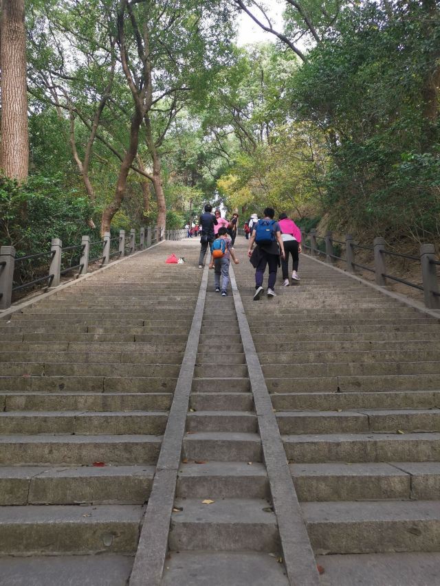 서쪽의 서산공원