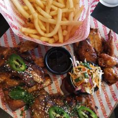 T.G.I Friday's(diagonal road) User Photo