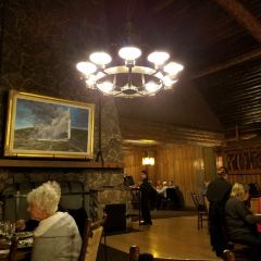 Old Faithful Inn Restaurant張用戶圖片