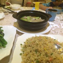 Biguiyuanshiliyintanjiudian·fenghuangxuanzhong Restaurant 여행 사진