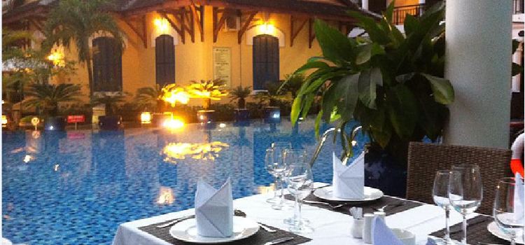 Cococlub Hue restaurant brasserie vietnamese & western