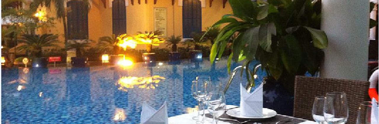 Cococlub Hue restaurant brasserie vietnamese & western