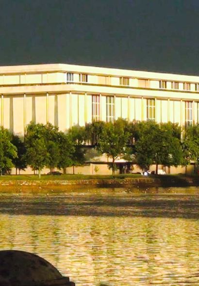 Tony and Joe's Seafood Place