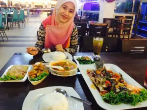 Medan Ikan Bakar Kedai Buloh