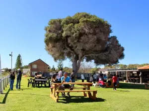 Endeavour Tavern