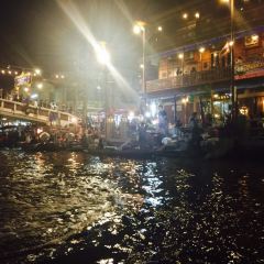 Amphawa Floating Market User Photo