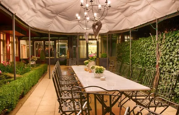 校園花園商務酒店