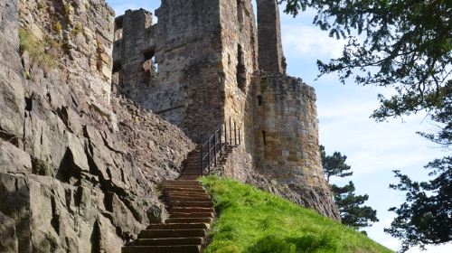 Dirleton Castle & Gardens